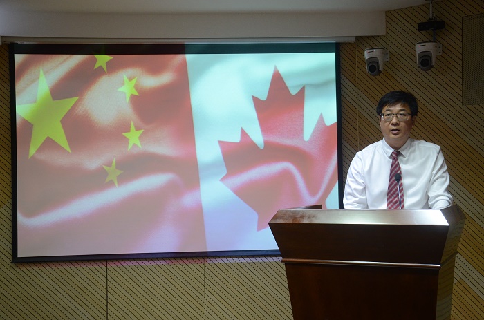 10月17日，王安兴在开学典礼上讲话（海职青年记者团__黄炳蔚摄影）.JPG